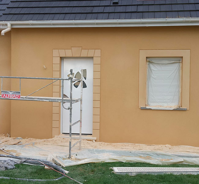 Ravalement de façade en cours à Chatou dans les Yvelines